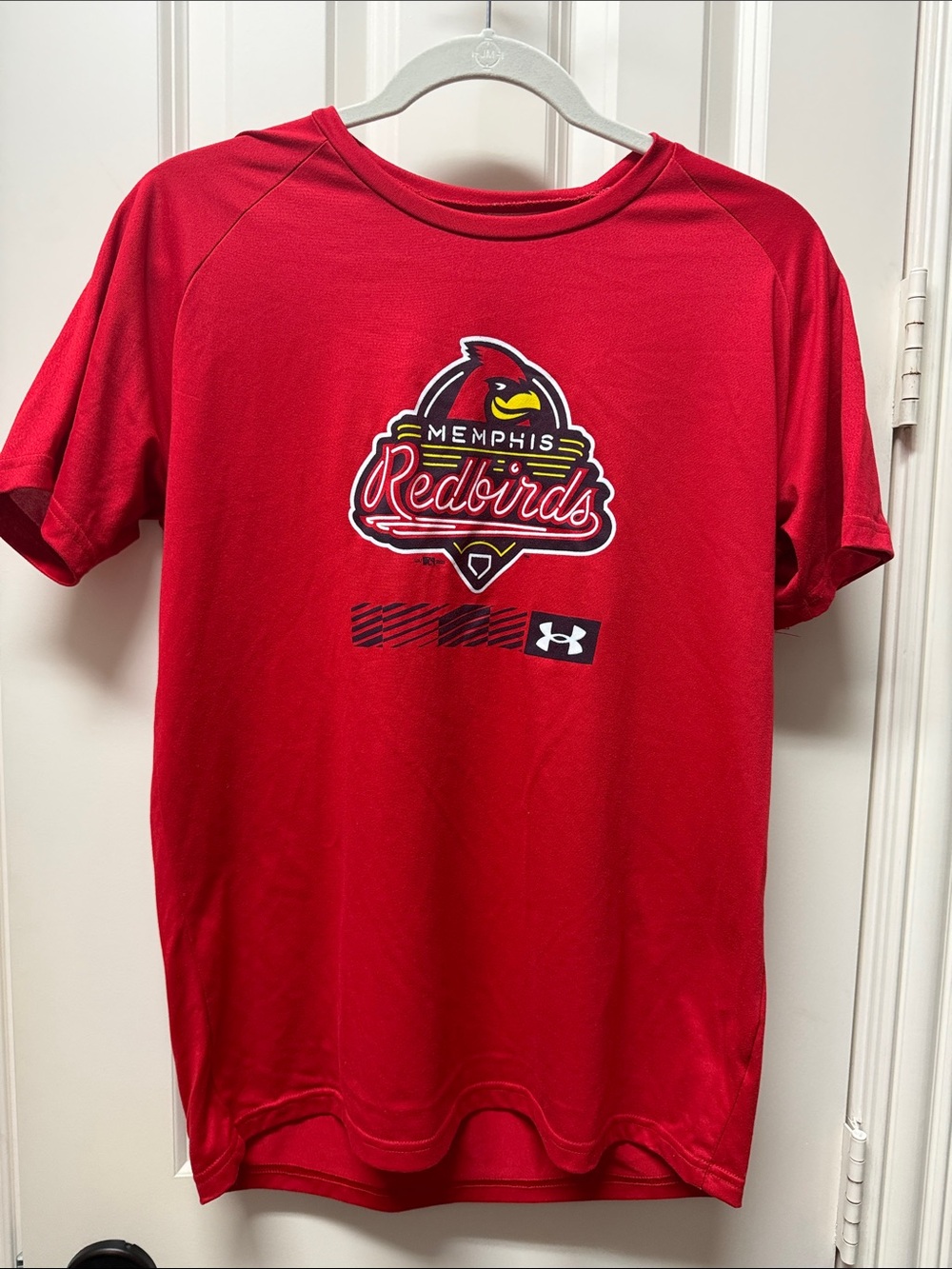 Under Armour Red Memphis Redbirds Short Sleeve Performance Tee YOUTH XL